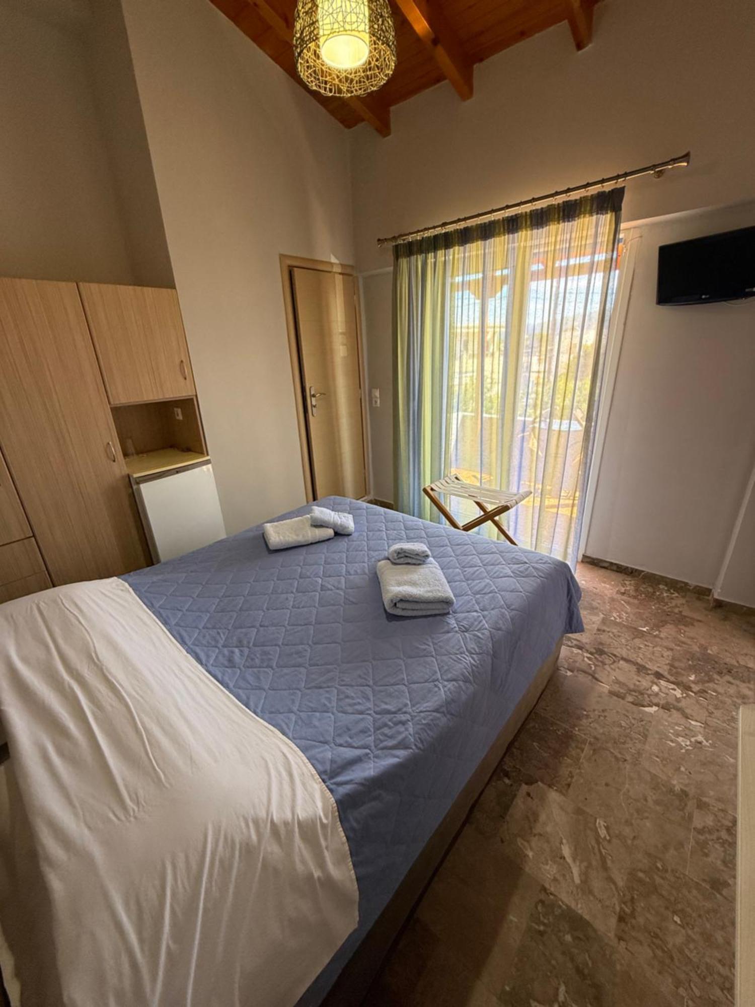 Vias Hotel Neápolis Екстериор снимка
