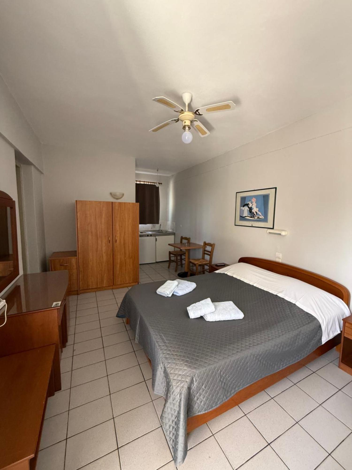 Vias Hotel Neápolis Екстериор снимка